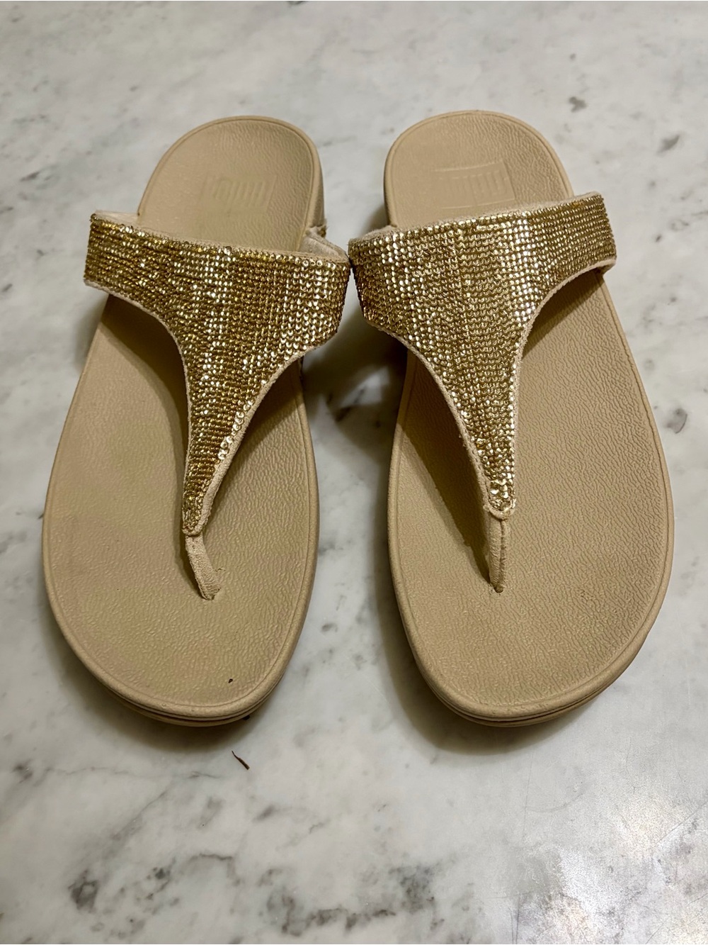 FitFlop Gold Beaded Thong Sandals. Like new - Picture 3 of 4